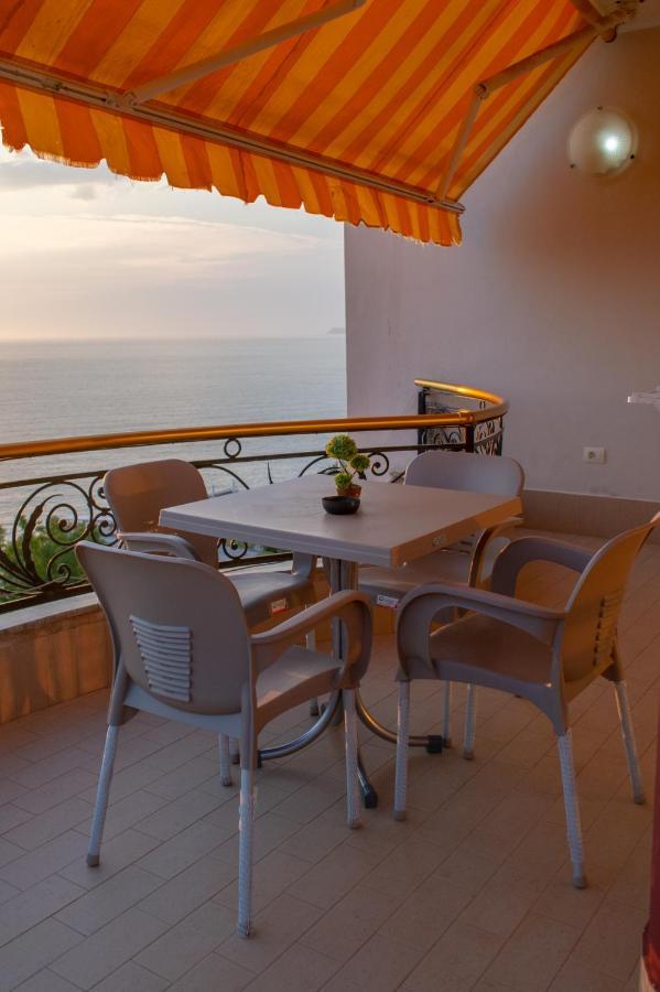 Vila Zahaj Vlore Exterior photo
